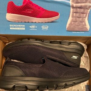 Skechers Black Slip-On Sneakers